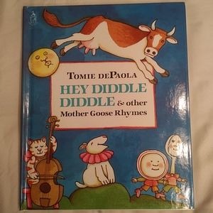 📚 Hey Diddle Diddle & Other Mother Goose Rhymes Book